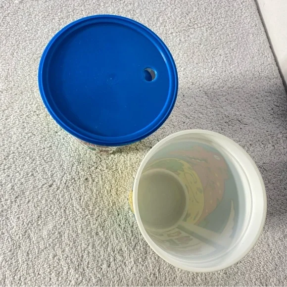 5/$35 Vintage 90s Chili’s Plastic Takeaway Souvenir Kid’s Cups W One Lid - Picture 6 of 9